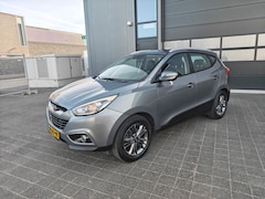 Hyundai ix35 - 2.0i i-Vision, Climate control, Parkeersensoren, Stoelverwarming, Cruise control, Achterui