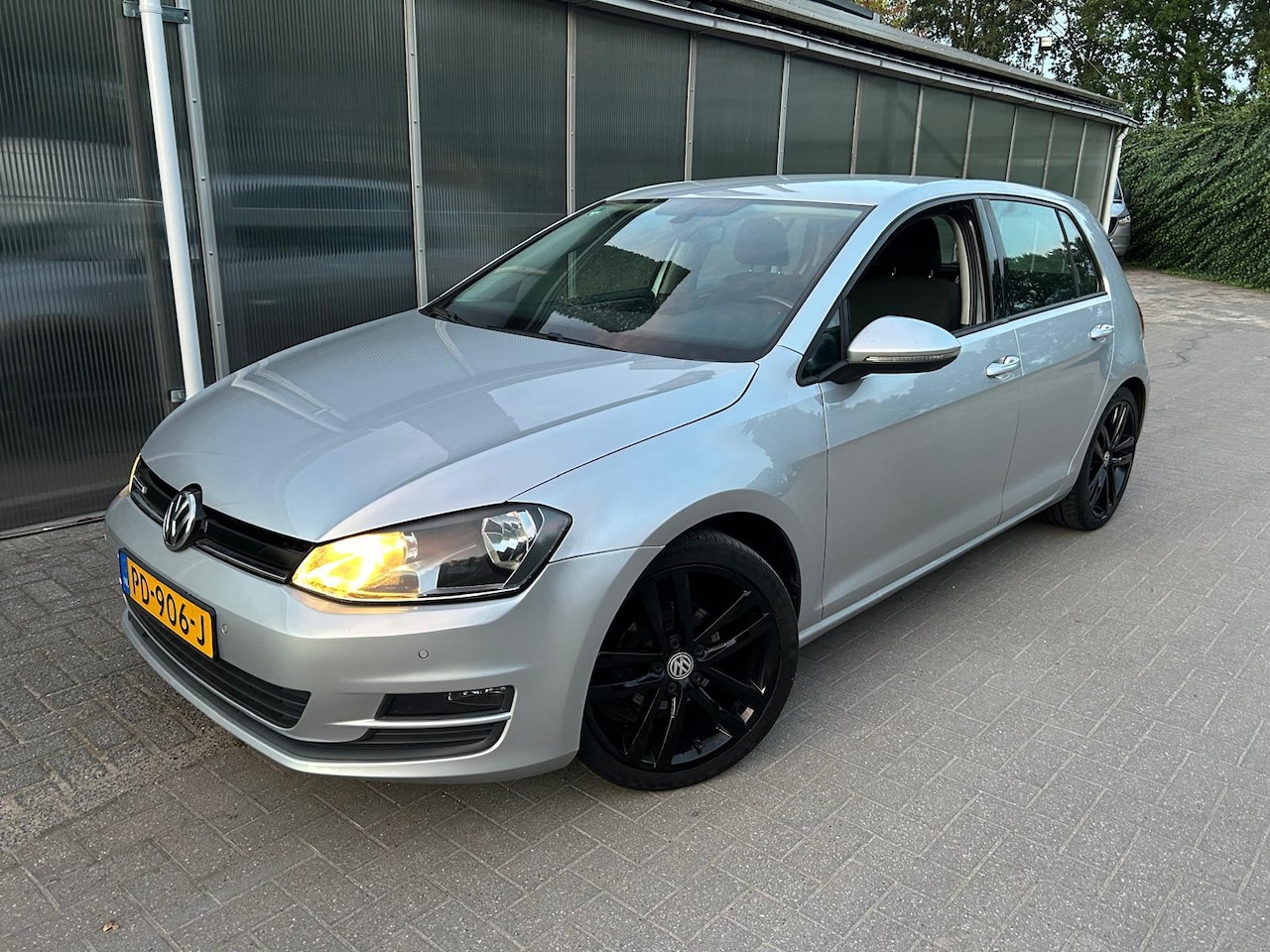 Volkswagen Golf - 1.0 TSI Comfortline - AutoWereld.nl