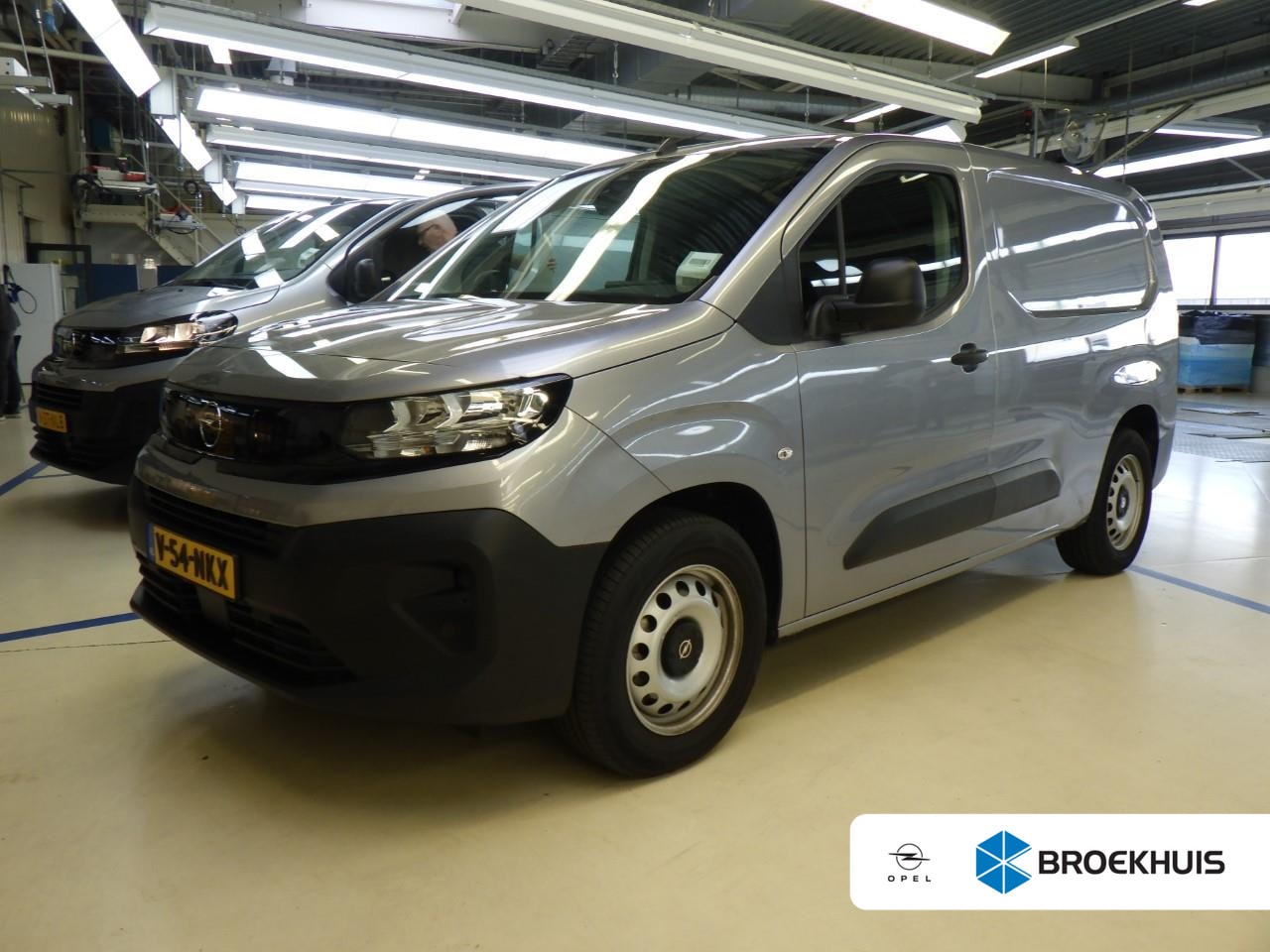 Opel Combo Electric - 136 L2 50kWh | Fase 3 laden | SOH 98% | Camera | Long | L2 | 3.000km | Bluetooth | Parkeer - AutoWereld.nl