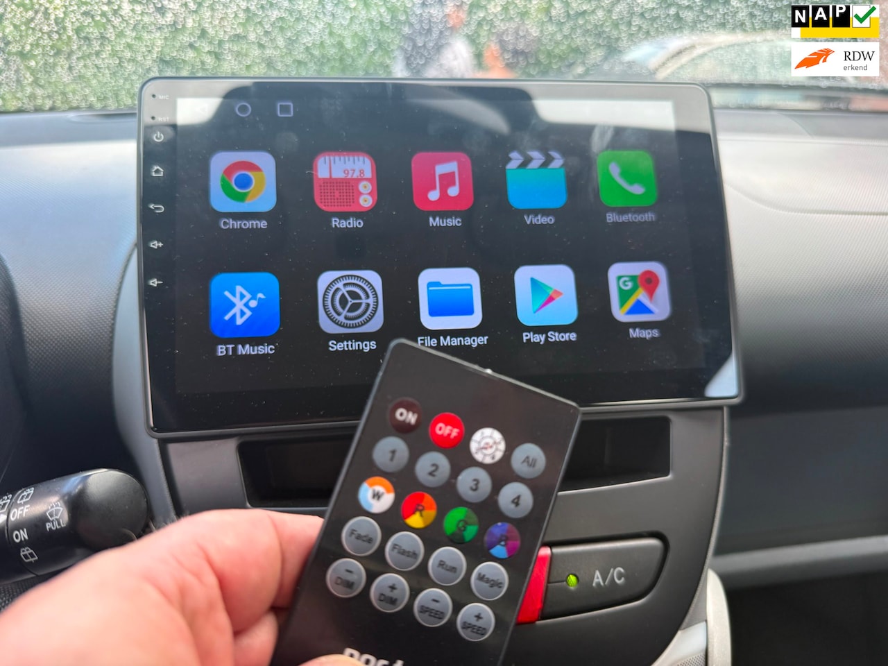 Citroën C1 - 1.0-12V Carplay Airco 5 drs apk 18-2-2027 dubbele uitlaat - AutoWereld.nl