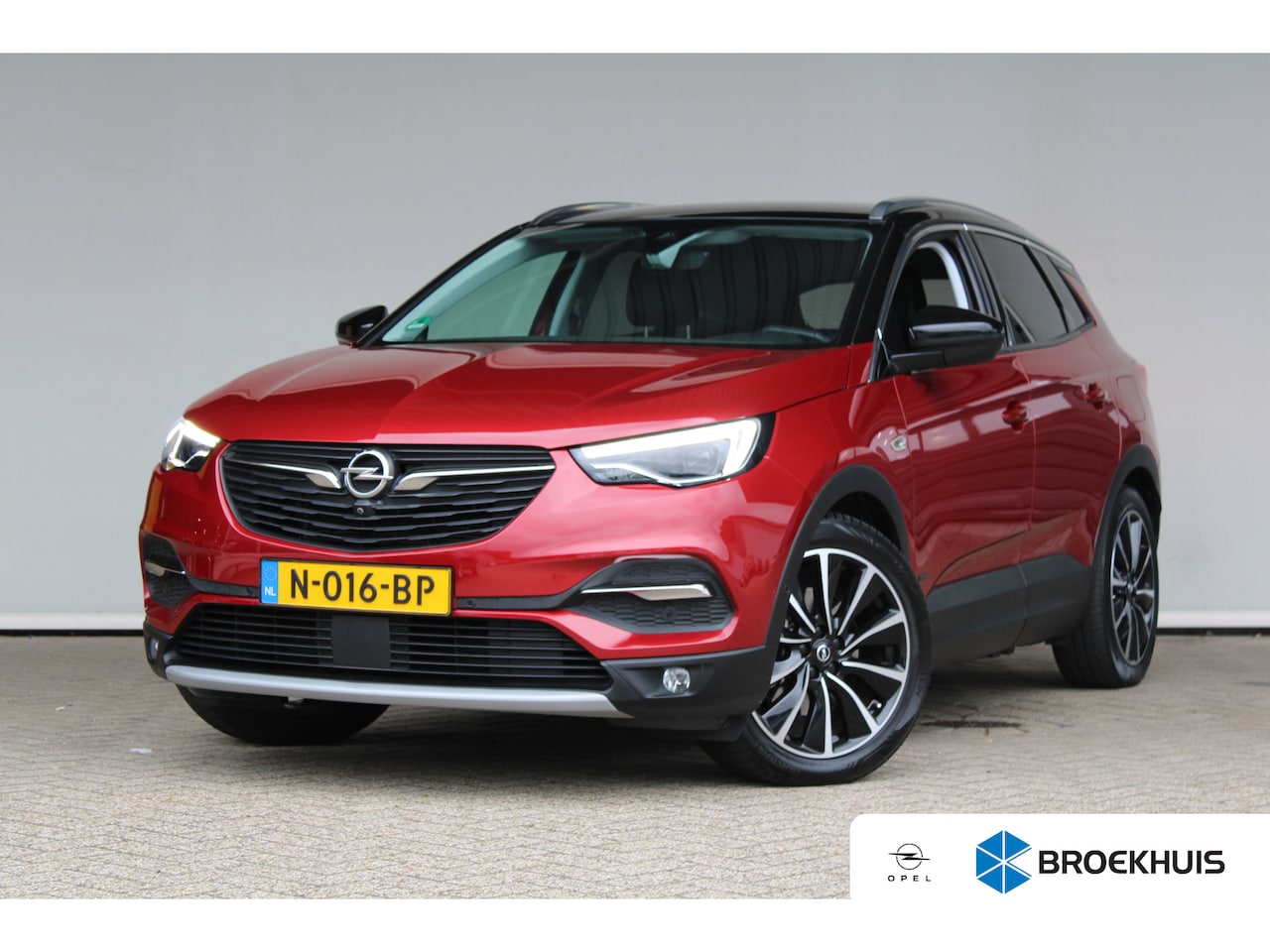 Opel Grandland X - 1.6 Turbo Hybrid4 Business Executive | Afneembare trekhaak | Elektrische achterklep | Lede - AutoWereld.nl