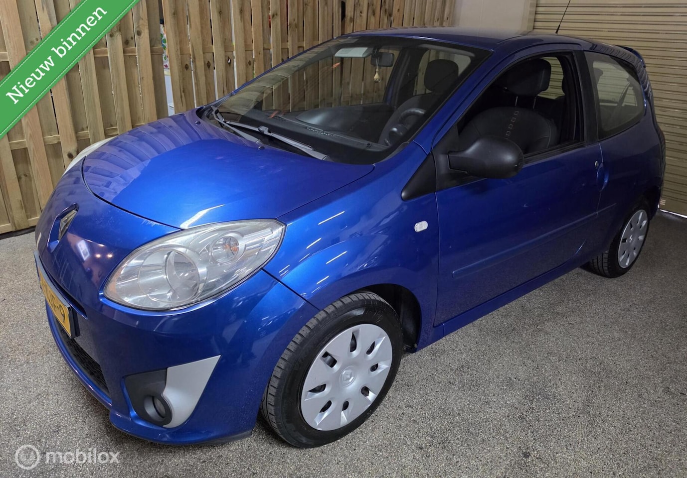 Renault Twingo - 1.2 Dynamique Airco APK 18-09-2027 - AutoWereld.nl