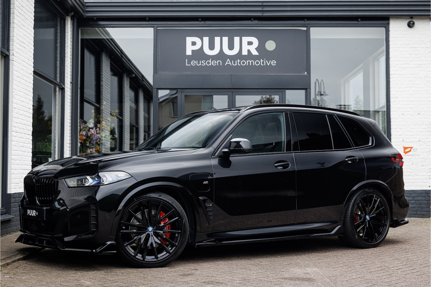 BMW X5 - xDrive50e M-Competiton Pano Skylounge - Harman Kardon - Merino Leder - AutoWereld.nl