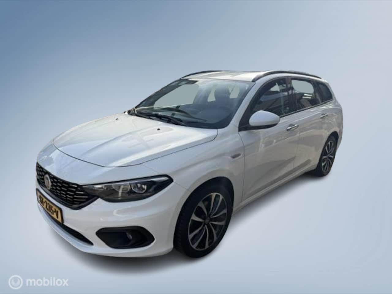 Fiat Tipo - SW 1.4 T-Jet 16v 120 pk Business Lusso, Carplay - AutoWereld.nl