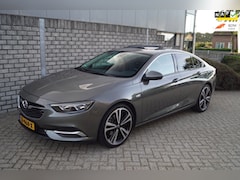 Opel Insignia Grand Sport - 1.6 Turbo Business Executive Autom 200PK Sportst Leder-Alcantara Navi Camera Schuifkdak Cl