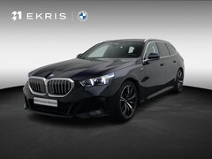 BMW 5-serie Touring - 530e M Sport Edition | Innovation Pack | Trekhaak | Panoramadak | Driving Assistant Plus |