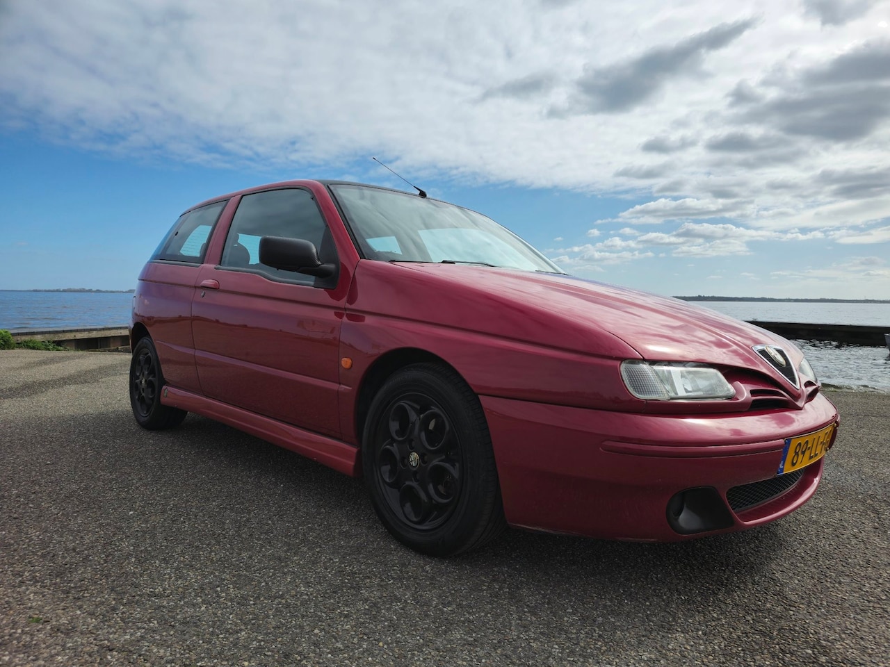 Alfa Romeo 145 - 2.0-16V T.Spark QV 2.0-16V T.Spark QV - AutoWereld.nl