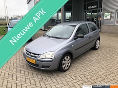 Opel Corsa - 1.2-16V Essentia