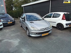Peugeot 206 - 1.4 Quiksilver lux, s AIRCO LMV NL auto met nap