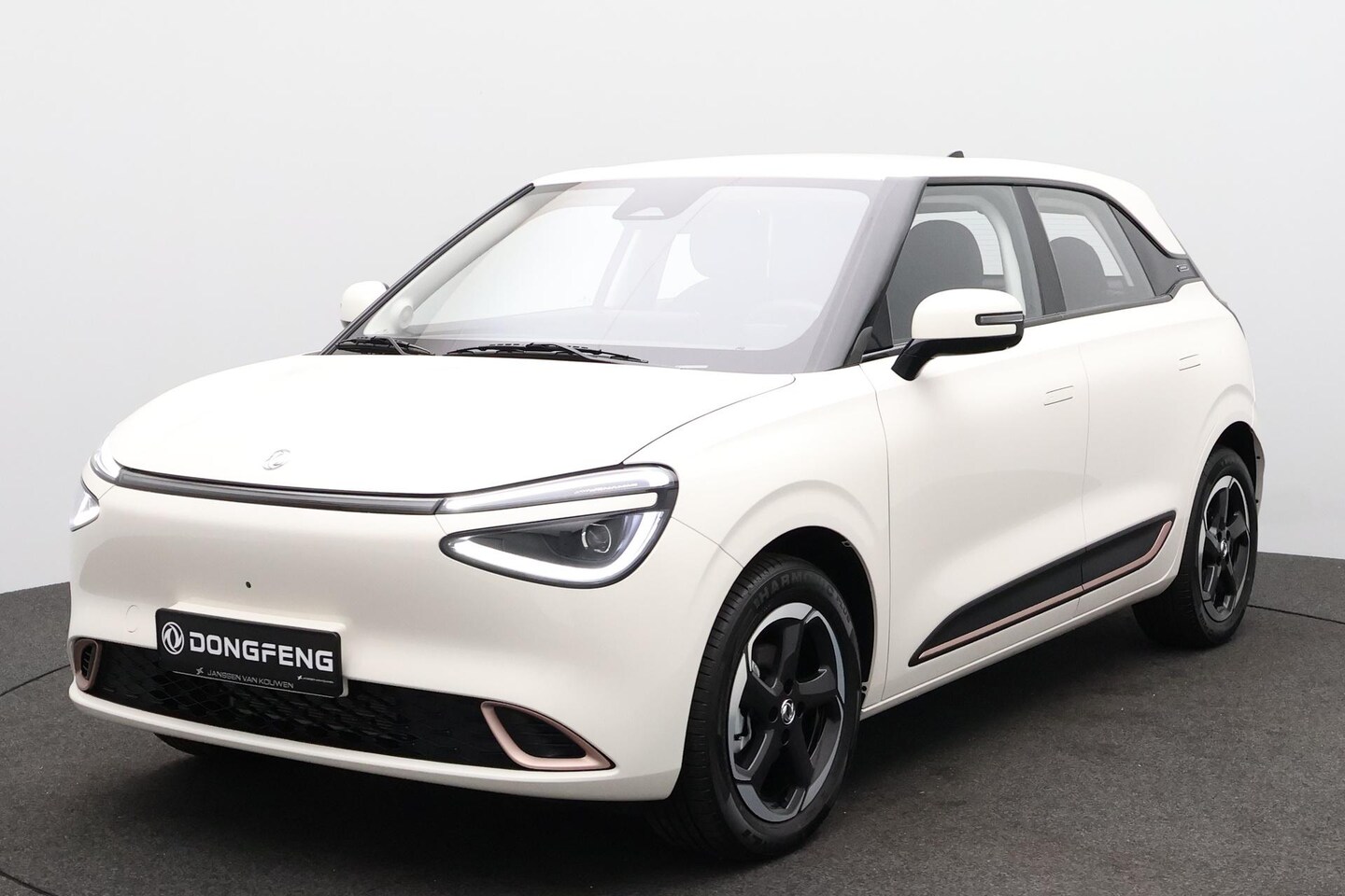 Dongfeng Box - Premium Edition 42 kWh 6 X Voorraad / Leder / 5 jaar Garantie - AutoWereld.nl