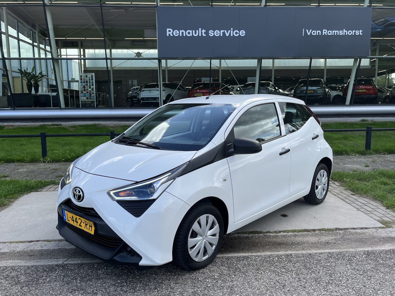 Toyota Aygo - 1.0 VVT-i x-fun / Airco / Cruise / Elek Ramen V / Bleutooth / - AutoWereld.nl
