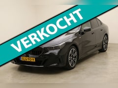 BMW 5-serie - 520i M-PAKKET DEALER OND. NL-AUTO NAP PANO