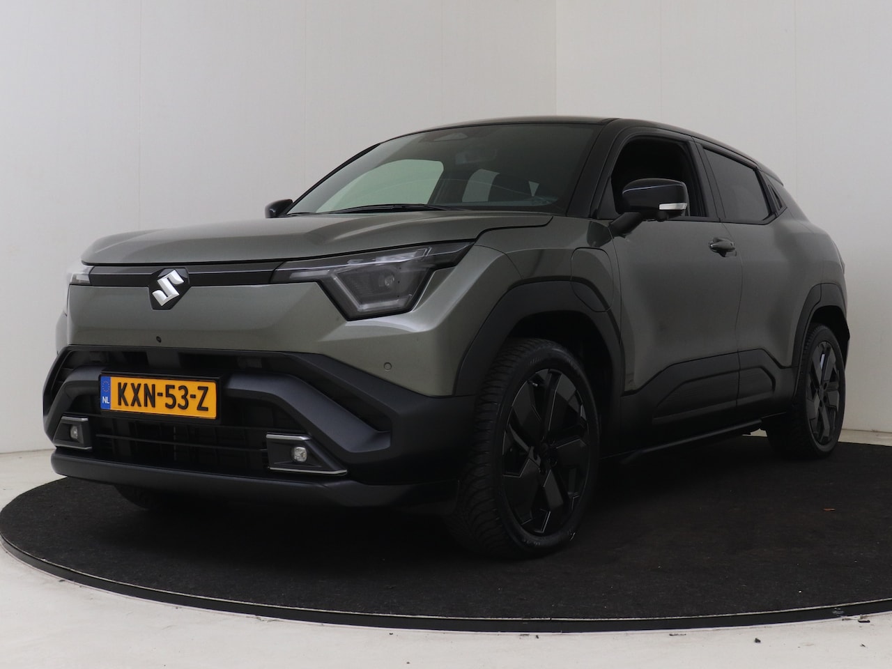 Suzuki e Vitara - Style Allgrip-e 61 kWh | Black Rhino Pack | All Season 19" | 360 camera | Panoramadak | - AutoWereld.nl