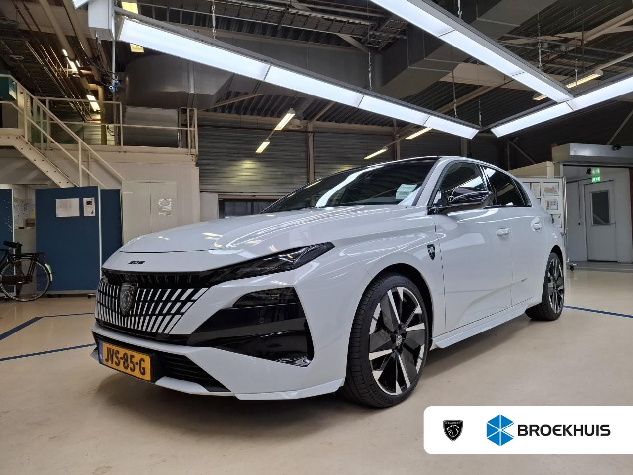 Peugeot 308 - 1.2 Hybrid 145 e-DCS6 GT | Panorama/schuifdak | Luxe stoelen | Focal | Trekhaak | Nieuw mo - AutoWereld.nl