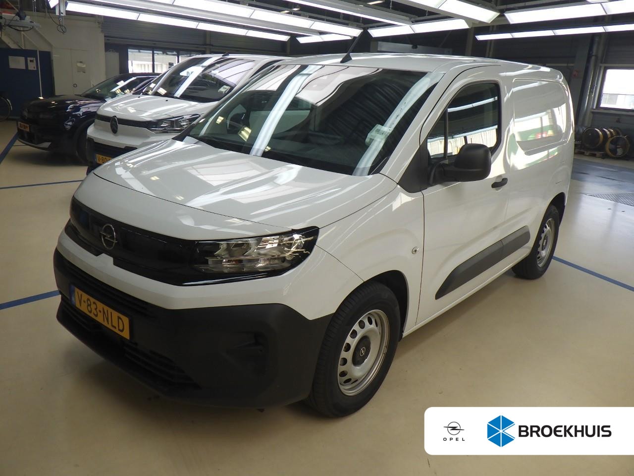 Opel Combo Electric - 136 L1 50kWh | Fase 3 laden | SOH 99% | Navi by app | Apple carplay | Camera | Nieuw model - AutoWereld.nl
