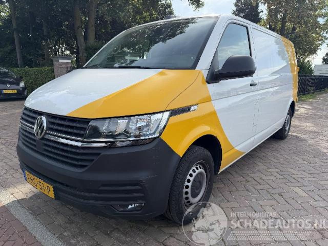 Volkswagen Transporter - 2.0 TDI L2H3 32 Comfortline 2.0 TDI L2H3 32 Comfortline - AutoWereld.nl