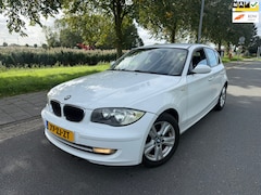 BMW 1-serie - 116i Business Line AIRCO/VELGEN/INRUILKOOPJE