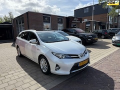 Toyota Auris Touring Sports - 1.8 Hybrid Lease PANO - CAMERA - PAREL WIT - NAVI