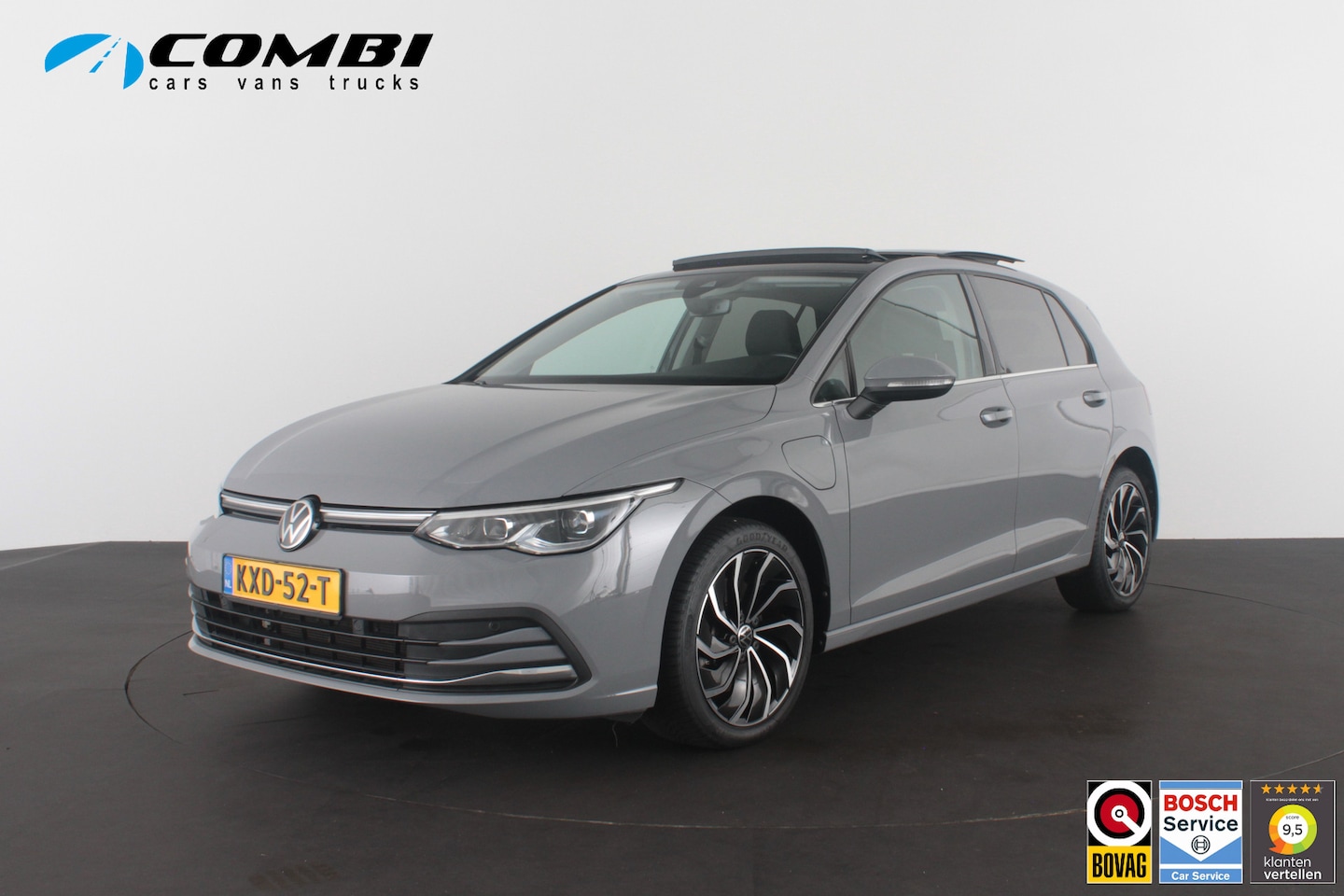 Volkswagen Golf - 1.4 eHybrid > Pano.schuifdak/Moonstone Grey/Memory/17 inch - AutoWereld.nl
