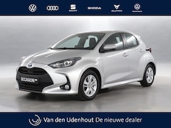 Toyota Yaris - 1.5 Hybrid Active / Climate Control / Apple Carplay / Camera