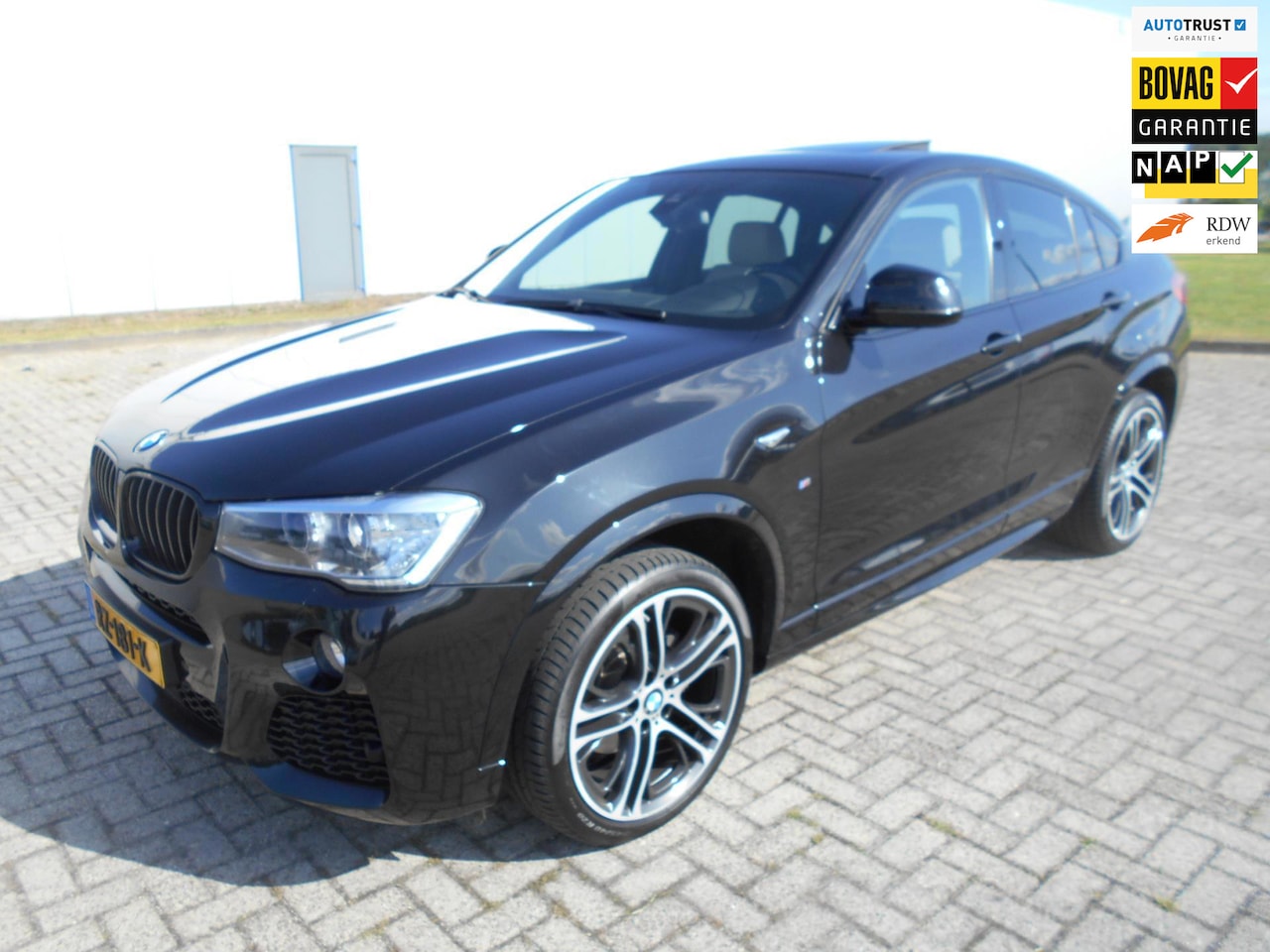 BMW X4 - XDrive20d High Executive M Sport Edition , Automaat , Leer , Automatische trekhaak - AutoWereld.nl