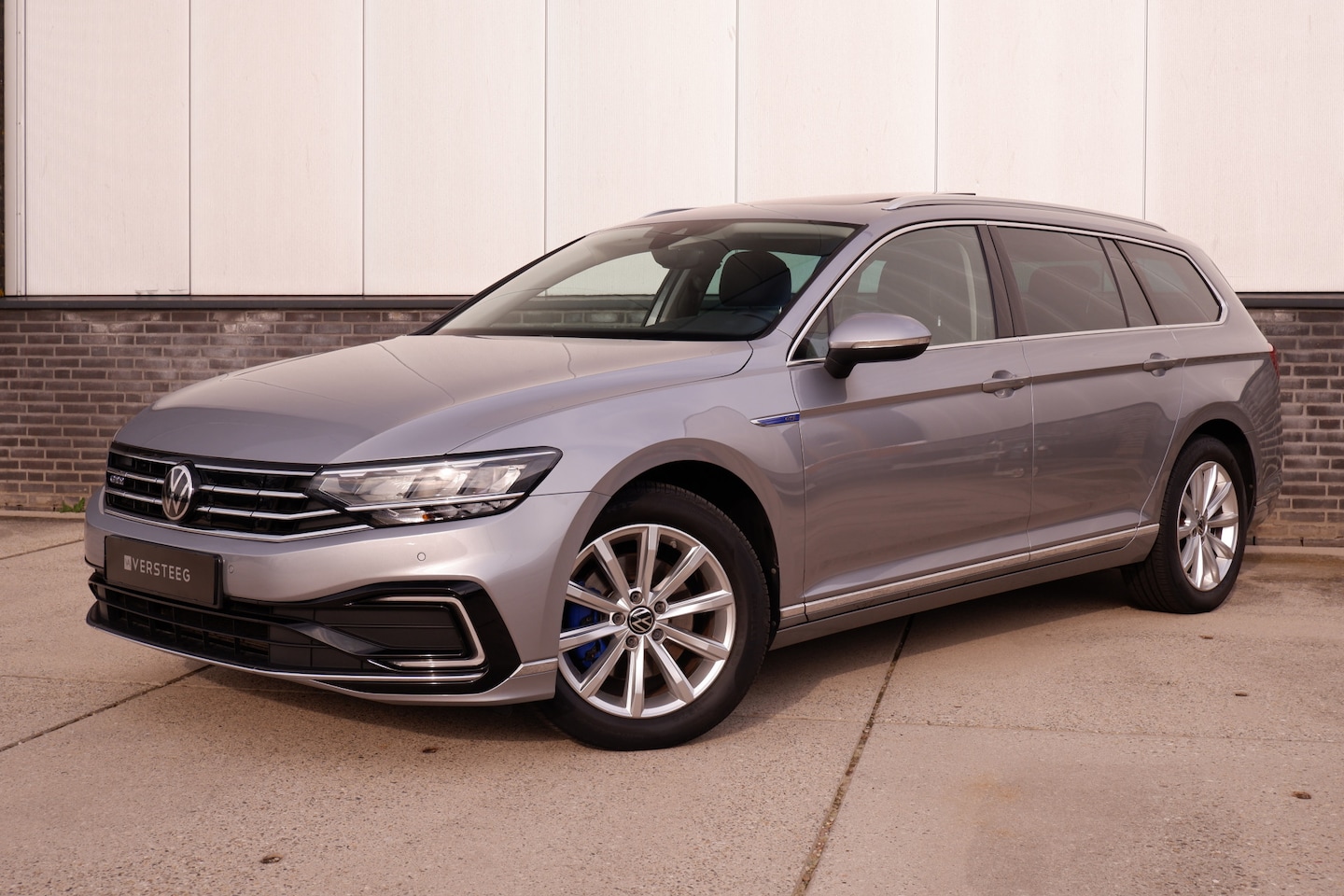 Volkswagen Passat Variant - 1.4 TSI PHEV GTE Business | Pano | Elek. Trekhaak | Carplay | LED | Camera | Navi | Alcant - AutoWereld.nl