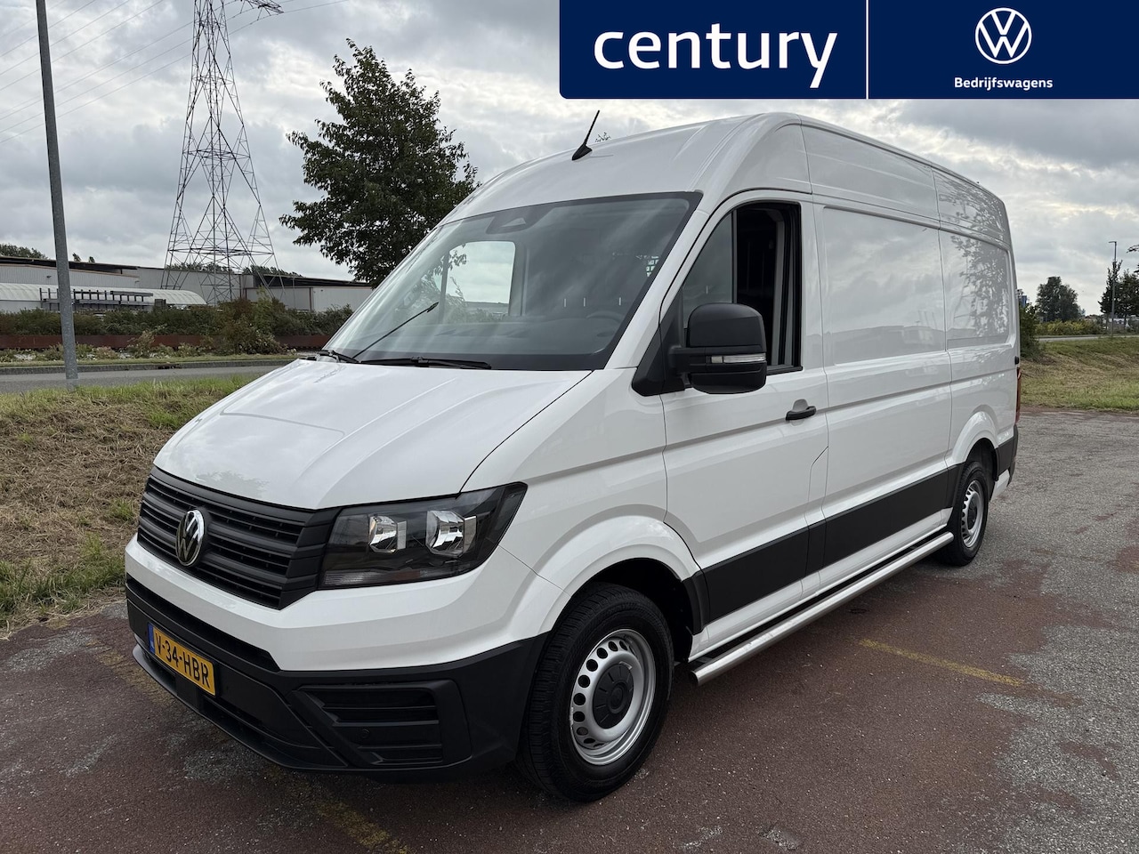 Volkswagen Crafter - 30 2.0 TDI L3H3 Trendline Navigatie - Bijrijdersbank - Camera - Laadruimte betimmering - T - AutoWereld.nl
