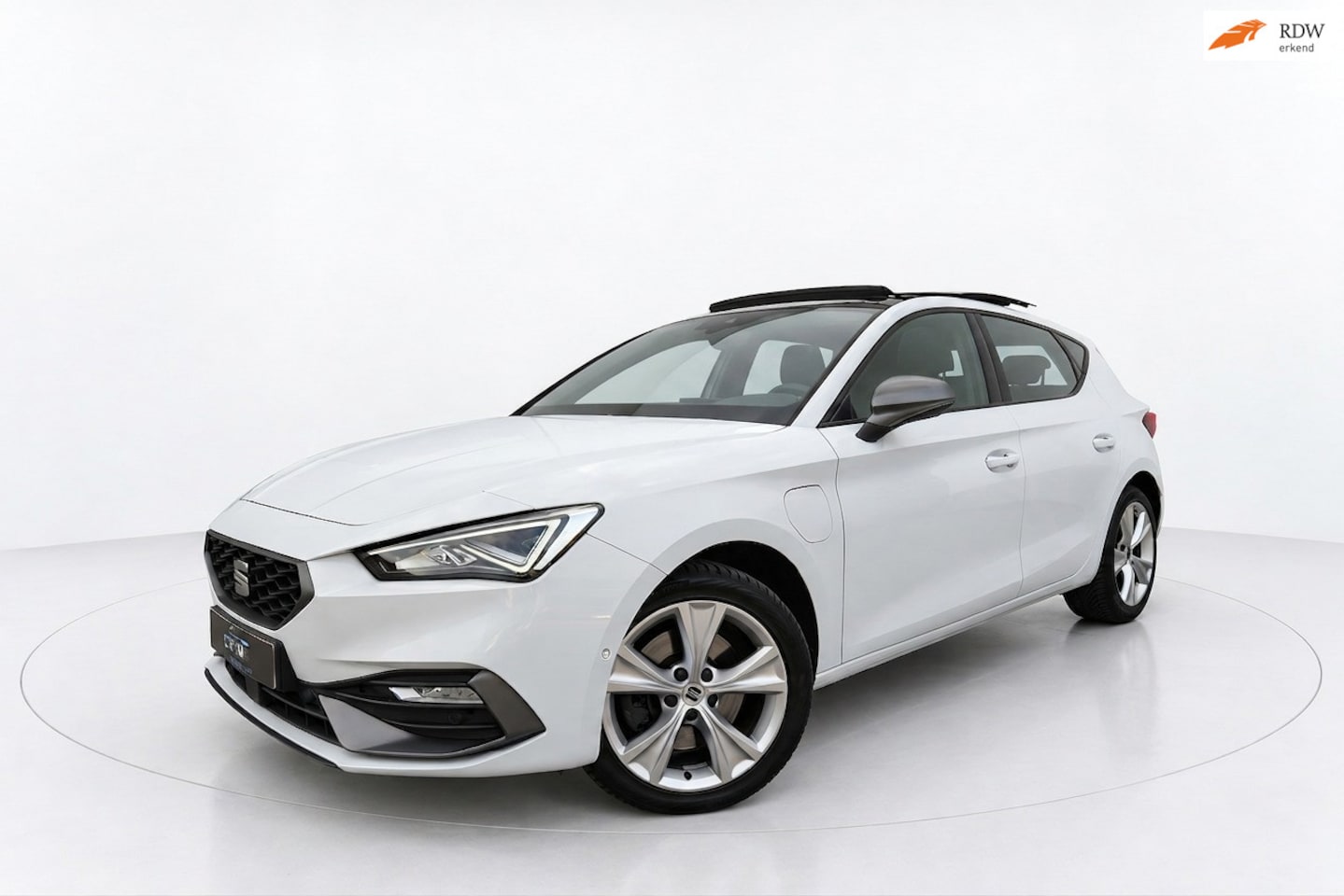 SEAT Leon - 1.4 TSI eHybrid PHEV FR PANO VIRTUAL SFEER CAM - AutoWereld.nl