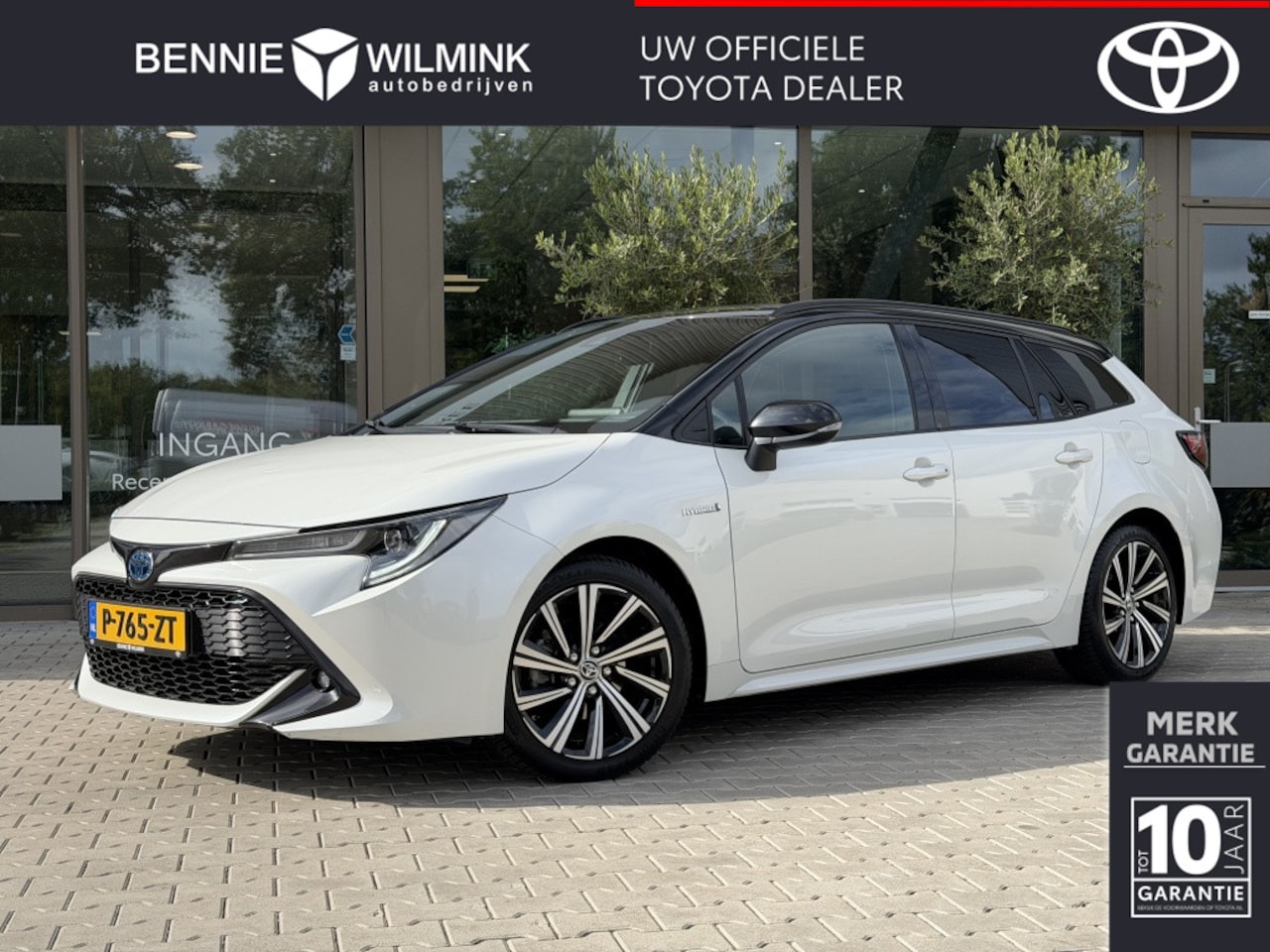 Toyota Corolla Touring Sports - 1.8 Hybrid | Bi-Tone | Trekhaak | HUD | Dealer Onderhouden | - AutoWereld.nl
