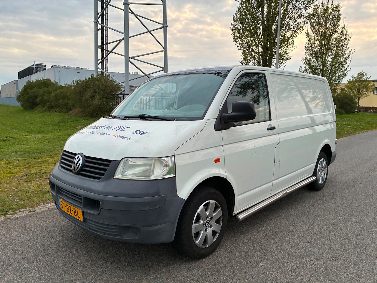 Volkswagen Transporter - 2.5 TDI BNZ Airco Cruise Control - AutoWereld.nl