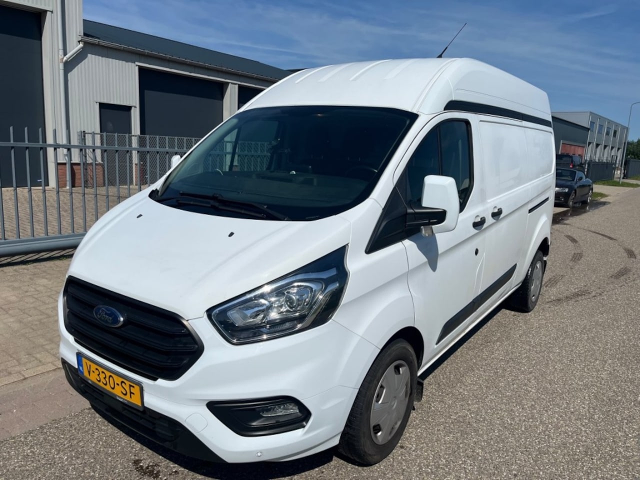 Ford Transit Custom - 340 2.0 TDCI L2H2 trend 2 schuifdeuren airco navi - AutoWereld.nl