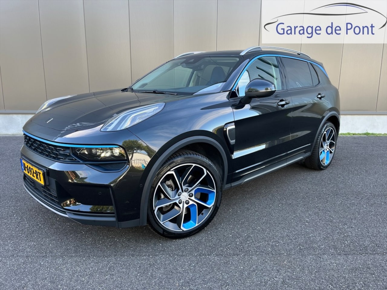 Lynk & Co 01 - 1.5 Plug-in Hybride, panoramadak, camera, trekhaak - AutoWereld.nl