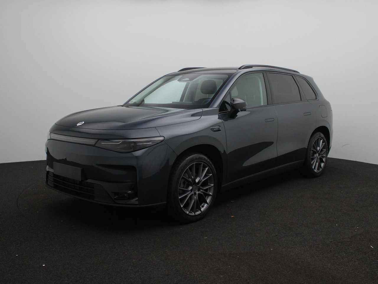 Leapmotor C10 - Design Pro 69.9 kWh | NU TE BESTELLEN | TOT 4 JAAR GARANTIE | € 3.500,- VOORRAAD VOORDEEL - AutoWereld.nl