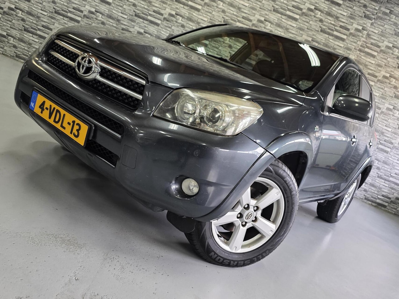 Toyota RAV4 - 2.2 D4-D D-CAT Executive 2.2 D4-D D-CAT Executive (BTW auto) Nieuwe APK! - AutoWereld.nl