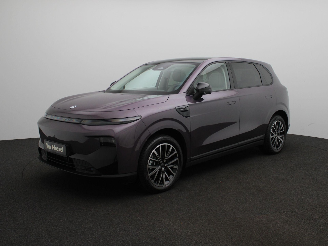 Leapmotor B10 - Design ProMax 67.1 kWh | NU TE BESTELLEN | TOT 4 JAAR GARANTIE | € 1.500,- VOORRAAD VOORDE - AutoWereld.nl
