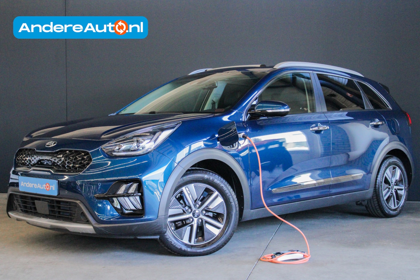 Kia Niro - 1.6 GDi PHEV DynamicPlusLine |trekhaak|schuifdak|stoel/stuurverwarming|Apple/Android|ACC| - AutoWereld.nl