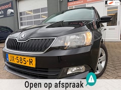 Skoda Fabia Combi - 1.0 Style met parkeersensoren en bluetooth en cruise controle en airco