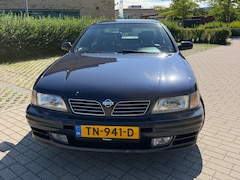 Nissan Maxima QX - 2.0 V6 SE