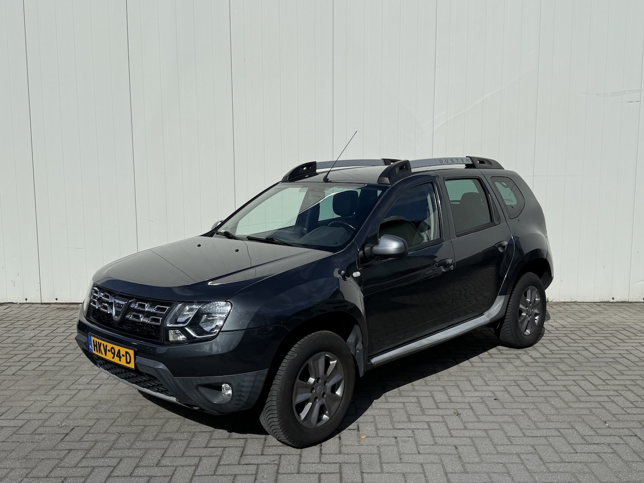 Dacia Duster - 1.2 TCe 4x2 Prestige Clima - Leder - Navigatie - Pdc - Afn.Trekhaak - AutoWereld.nl
