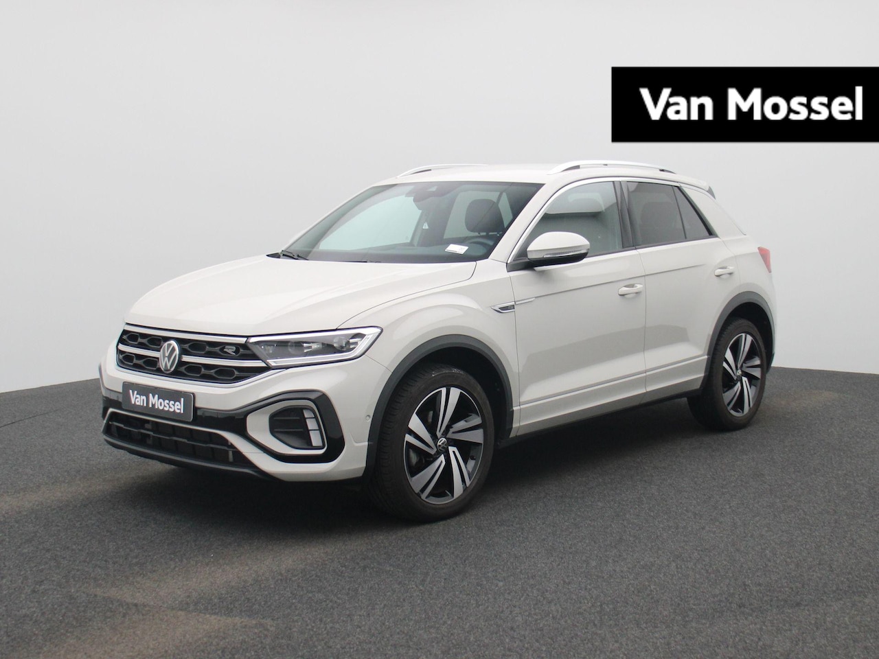 Volkswagen T-Roc - 1.5 TSI R-Line | 150 PK| Achterklep Elektrisch | Achteruitrijcamera | Stoelverwarming | Do - AutoWereld.nl