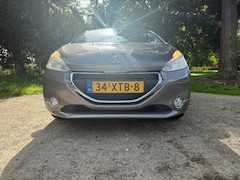 Peugeot 208 - 1.2 VTi Access NAVI A/C