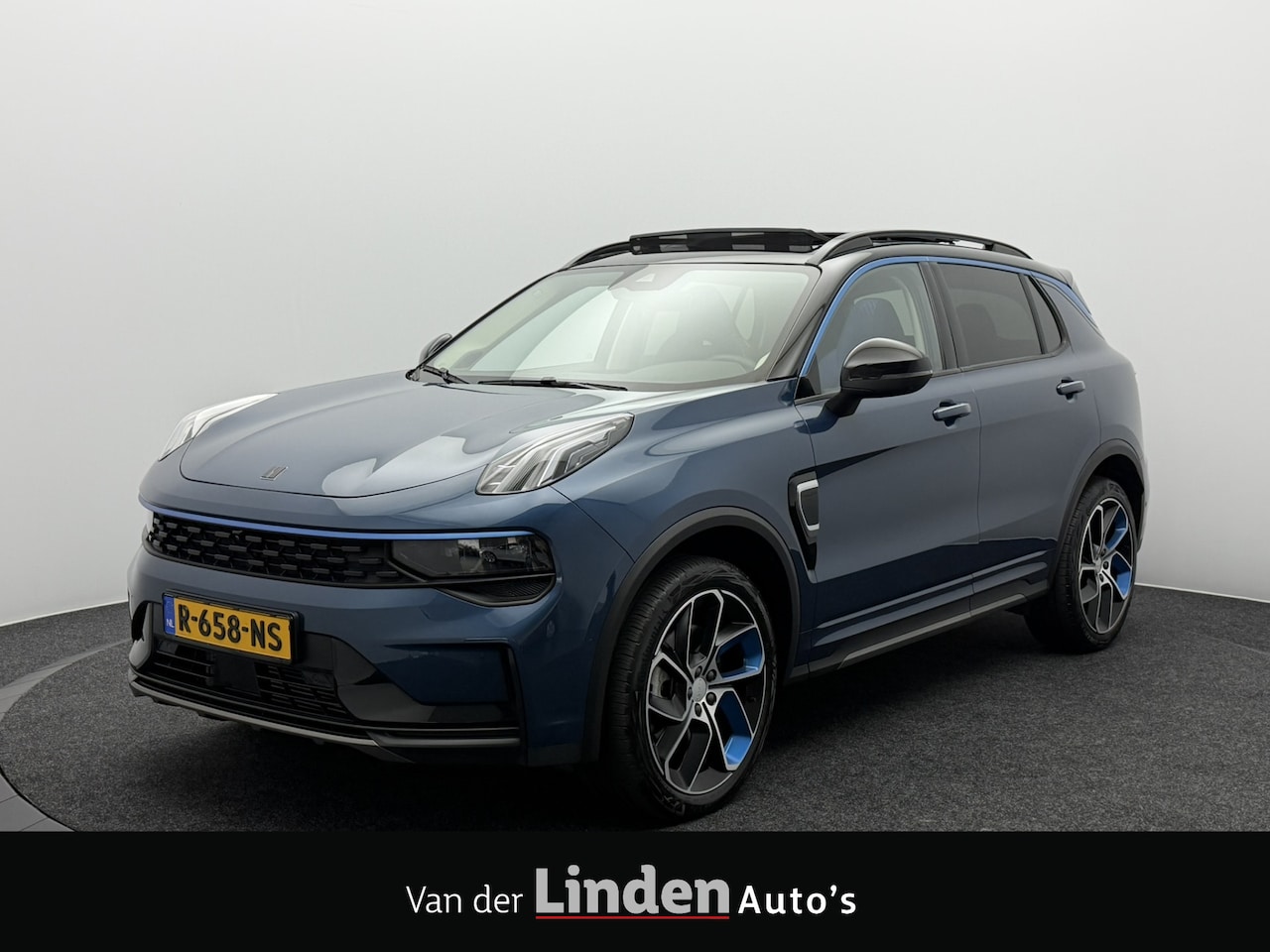 Lynk & Co 01 - 1.5 262PK | Origineel NL | Trekhaak | 360° Camera | Panoramadak | Adaptive Cruise Control - AutoWereld.nl
