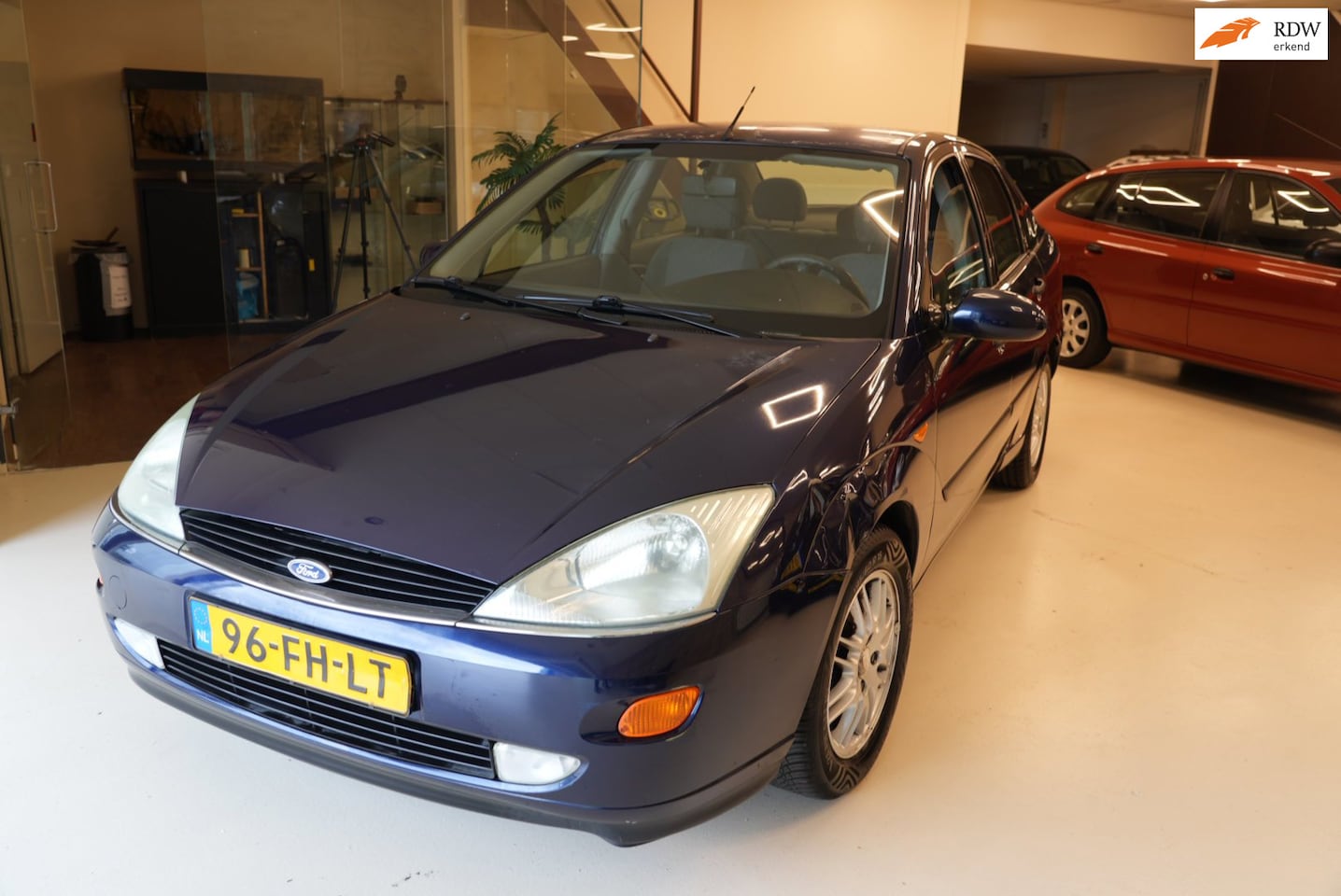 Ford Focus - 1.6 NAP! Zuinig en rijdt zeer netjes - AutoWereld.nl