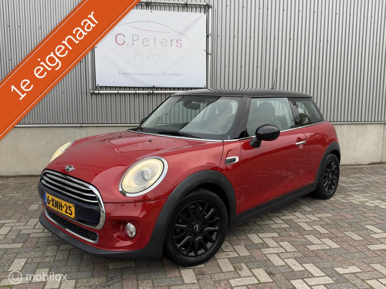 MINI 3-Deurs - 1.5 Cooper 136pk First Born Edition 2014 / Navigatie / Keyless / LED koplampen / Half lede - AutoWereld.nl