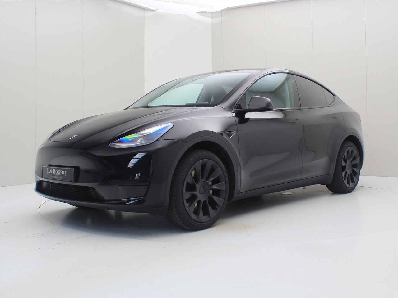 Tesla Model Y - Standard RWD Plus 94% SoH [ AMD RYZEN+AUTOPILOT+20 INCH+PREMIUM AUDIO ] - AutoWereld.nl