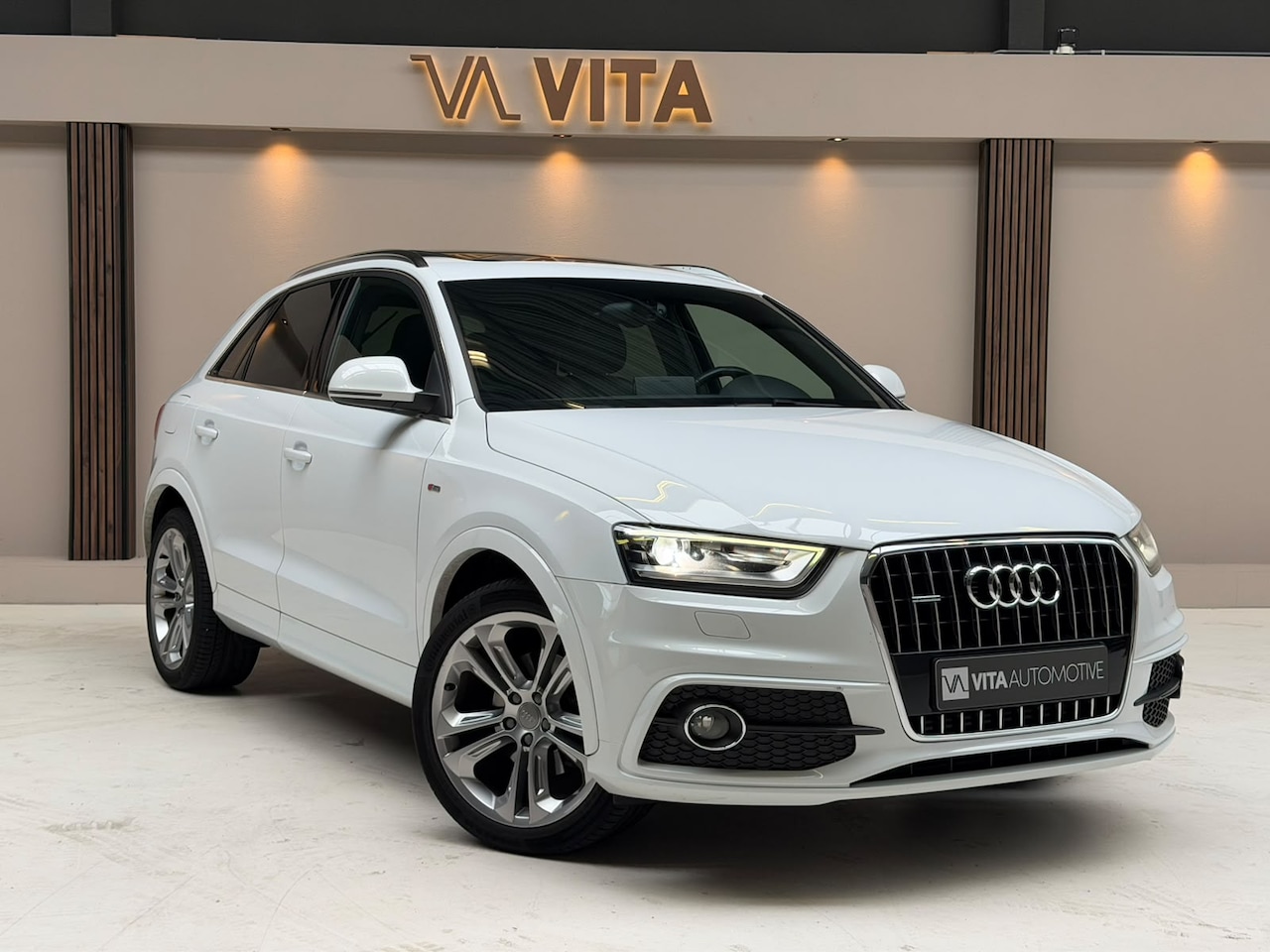 Audi Q3 - 2.0 TFSI quattro Pro Line BOSE|Pano|3xS-Line|LED|Dealeronderhouden|6maandengarantie - AutoWereld.nl