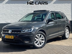 Volkswagen Tiguan - 1.5 TSI ACT Highline|Pano|Trekhaak|Dodehoek