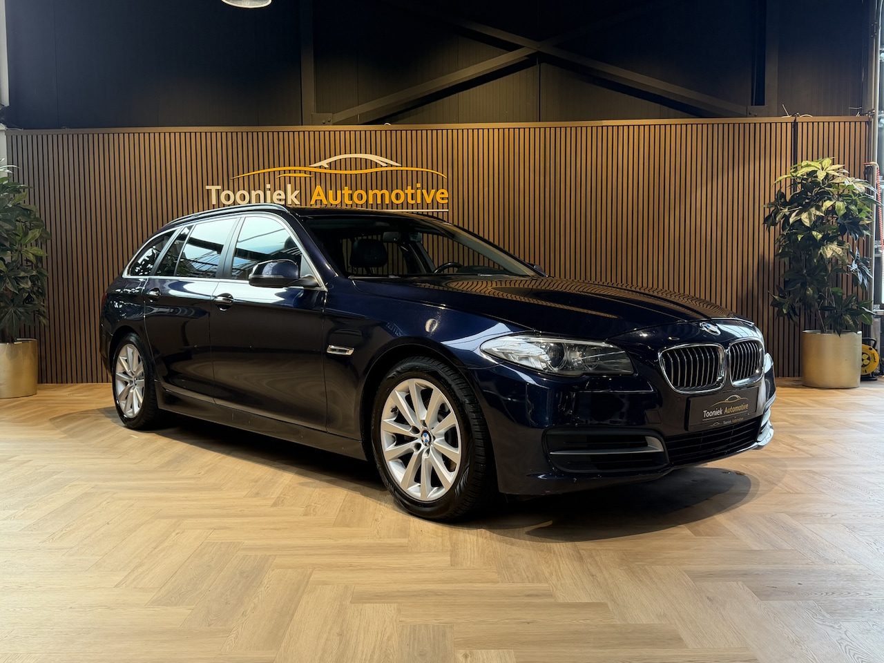 BMW 5-serie Touring - 520d M Sport Edition 520d M Sport Edition - AutoWereld.nl