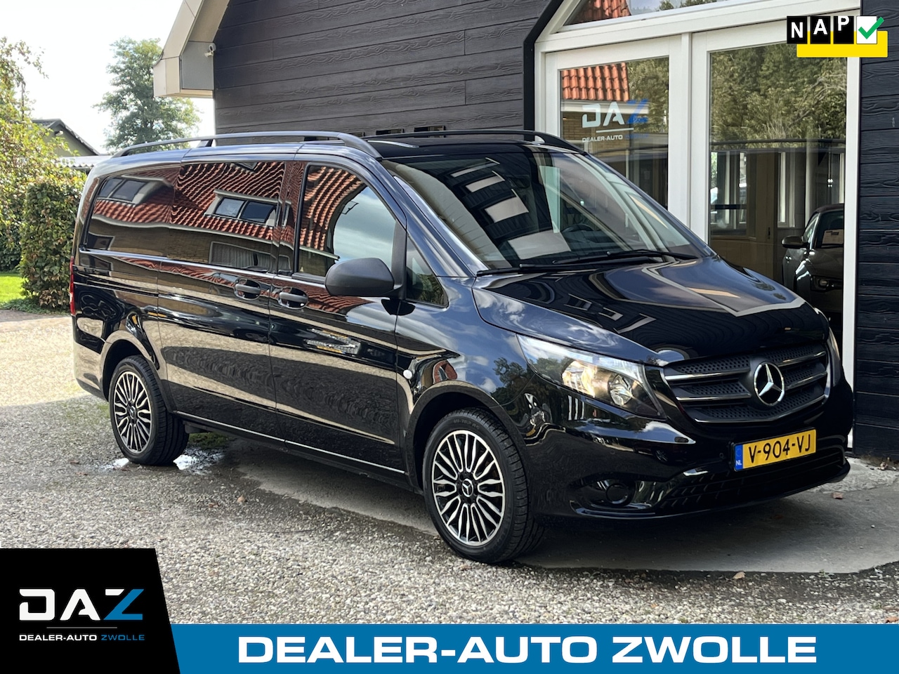 Mercedes-Benz Vito - 114 CDI Lang DC Comfort Aut/Ecc/Navi/18 inch Lm - AutoWereld.nl