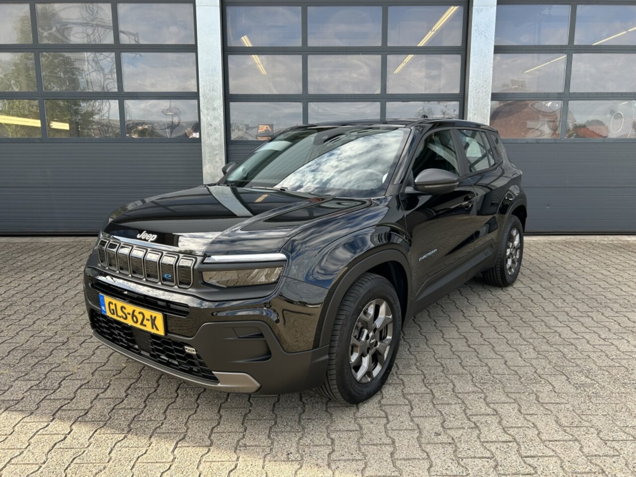 Jeep Avenger - 54 kWh 156pk Aut Longitude / SOH 97% - AutoWereld.nl